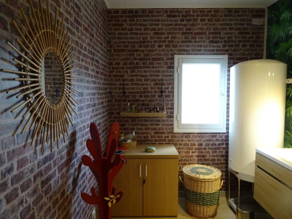 Chambre A La Ferme Chez L'Habitant Besson Exterior foto