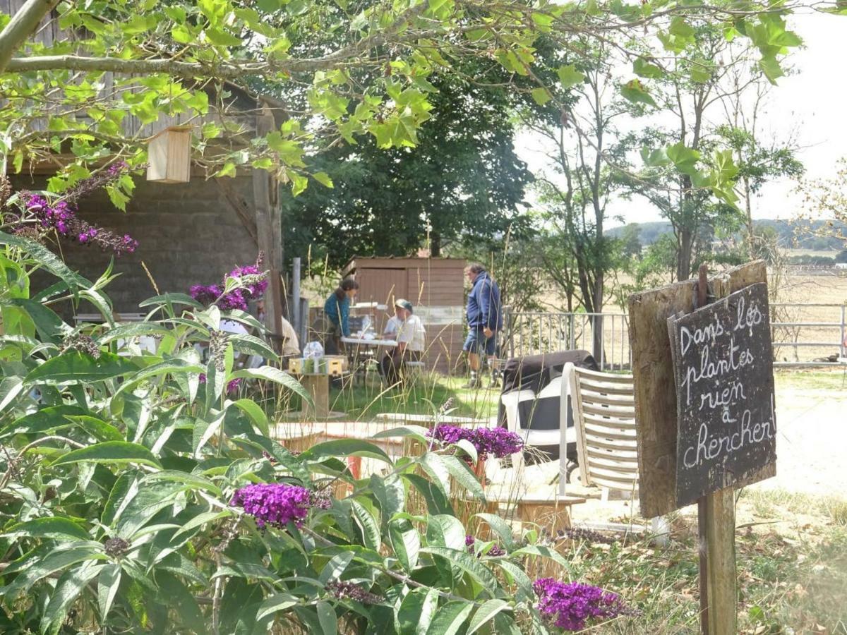 Chambre A La Ferme Chez L'Habitant Besson Exterior foto